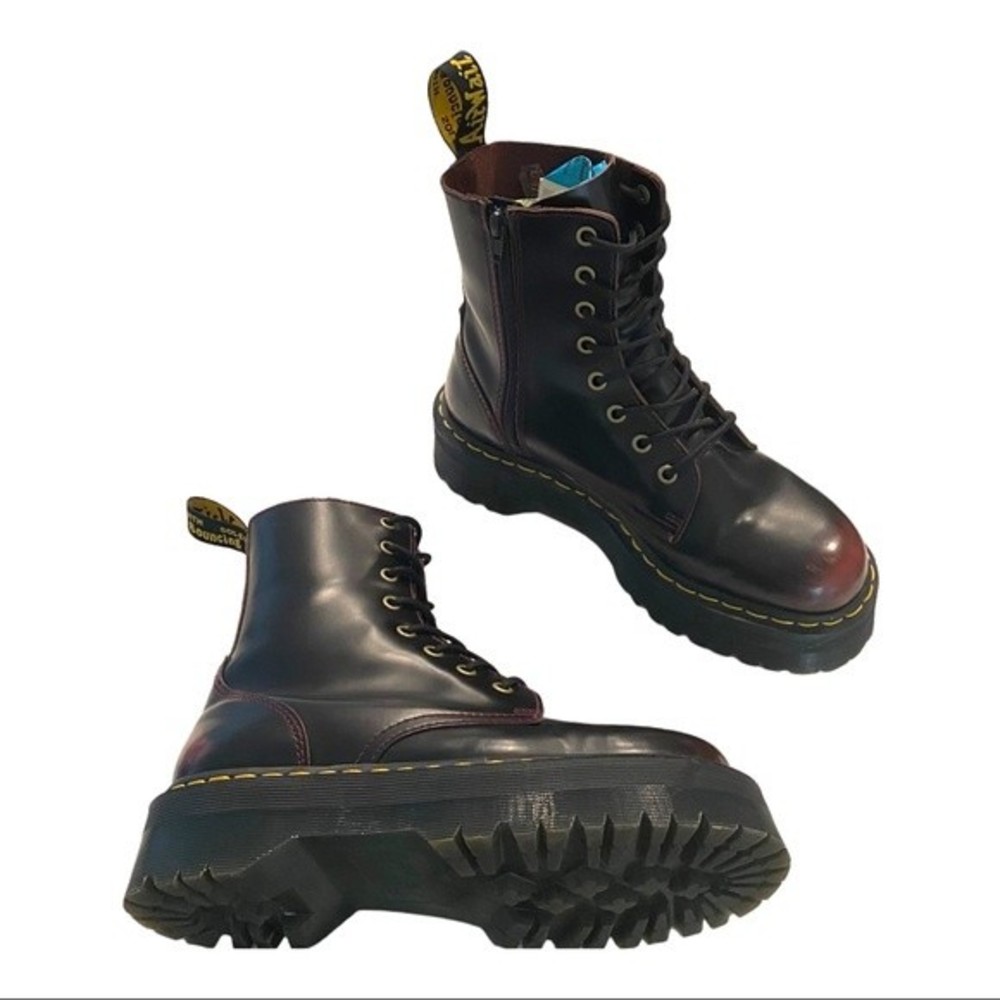 โโSOLDโโ๐ Dr. Martens Jadon Platform Boots๐ - Picture 1 of 13